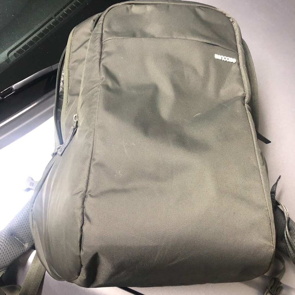 InCase Icon Backpack 15.6 Laptop Bag